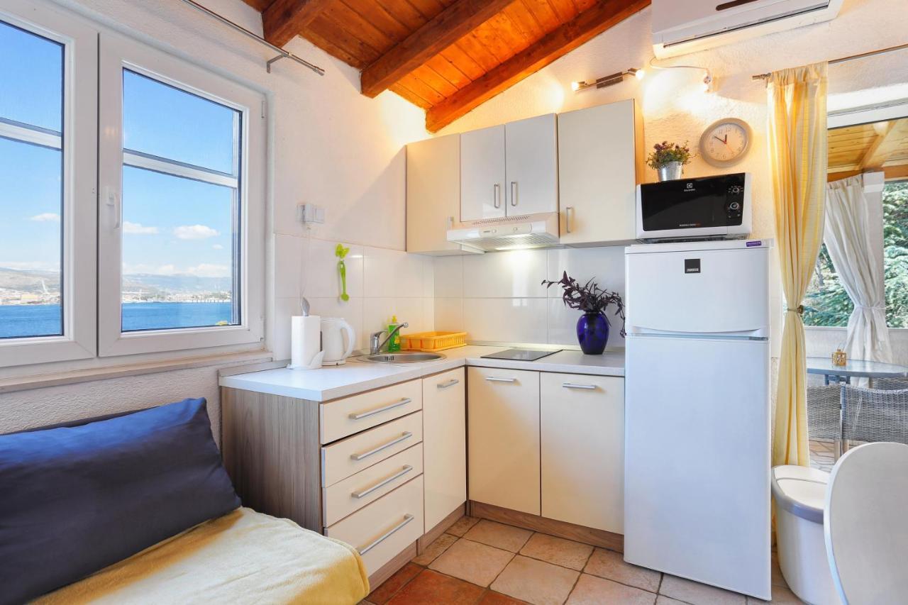Apartments By The Sea Okrug Donji, Ciovo - 12502 Округ-Горній Екстер'єр фото